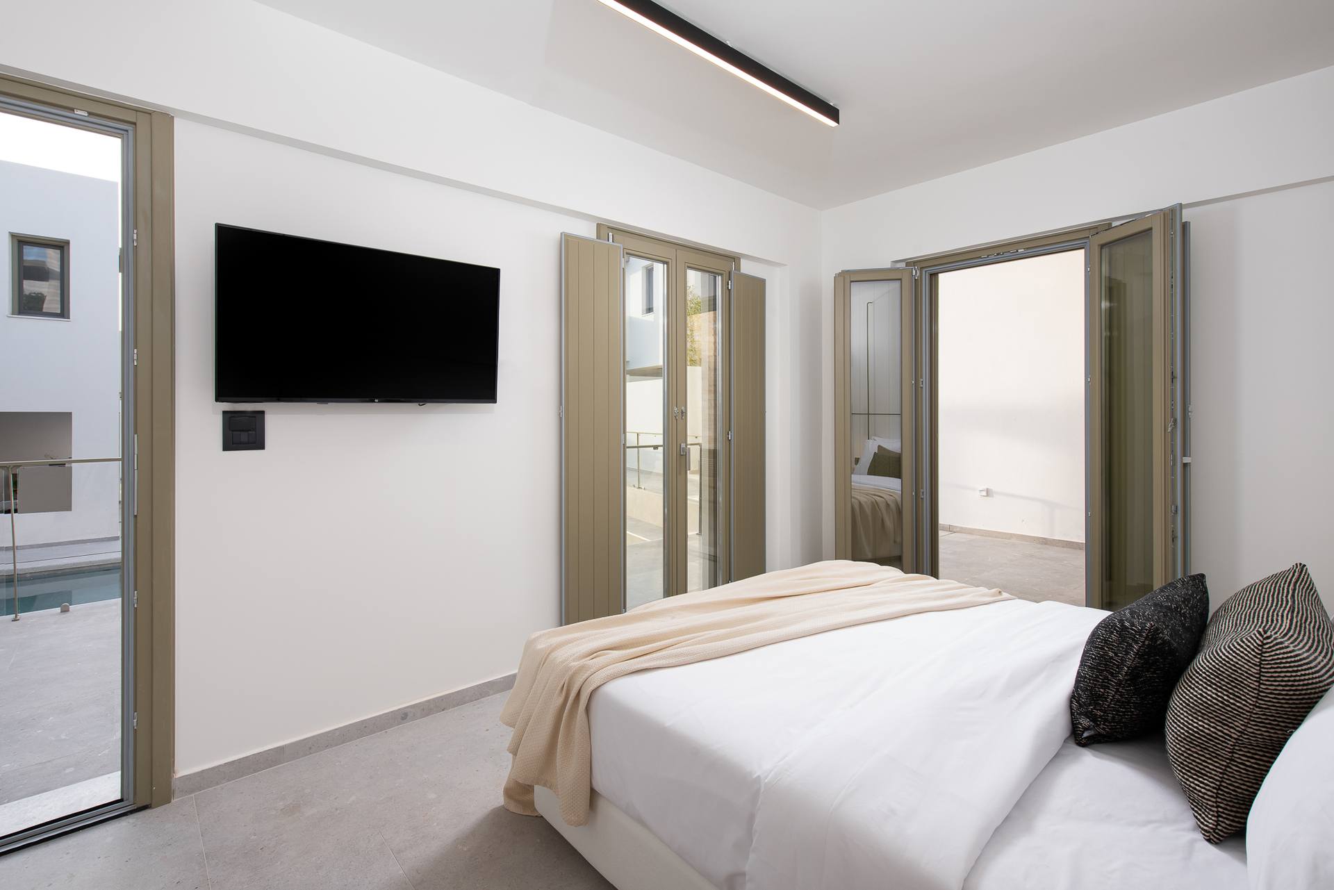 Room Main Image